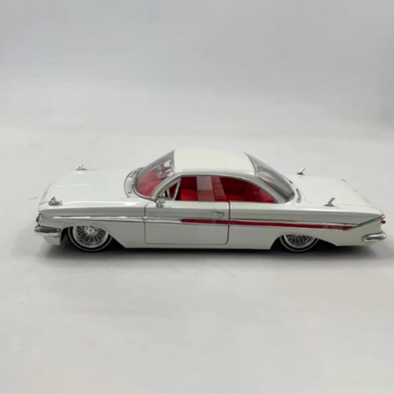 Model Kit Mustang - Jada 1:24スケールフォード1979 F-150ピックアップ合金車モデルダイキャスト車両玩具大人ファングッズお土産ギフト