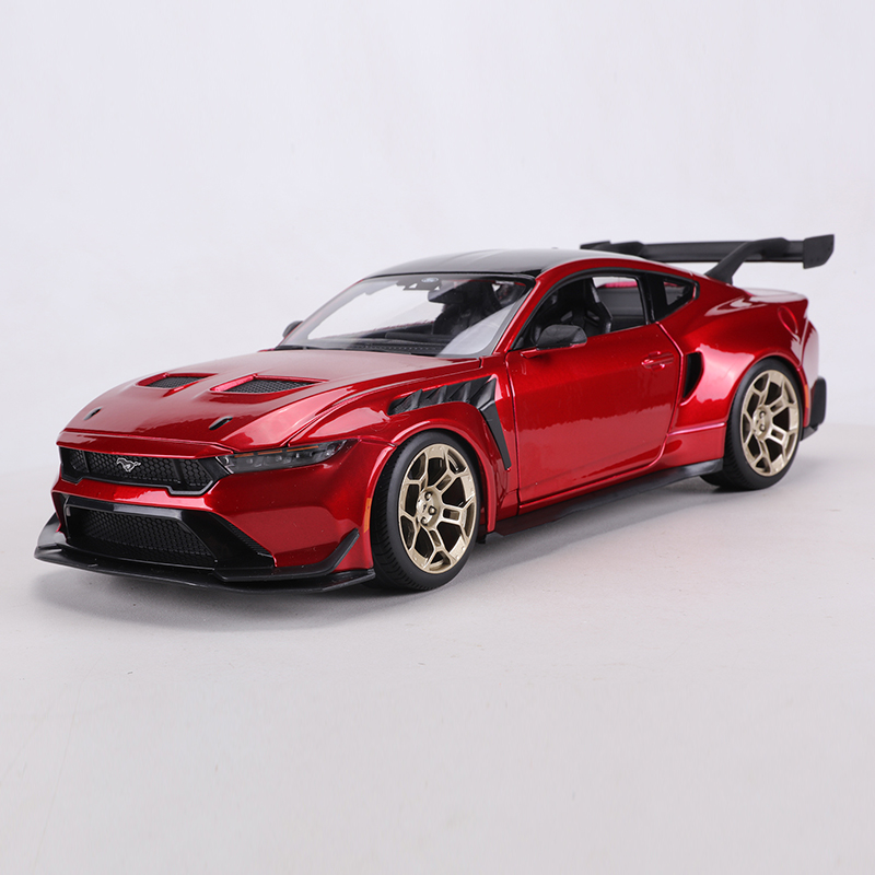 マイスト 1/18 2025 フォード マスタング GTD  - Model Kit Mustang のレビューと価格