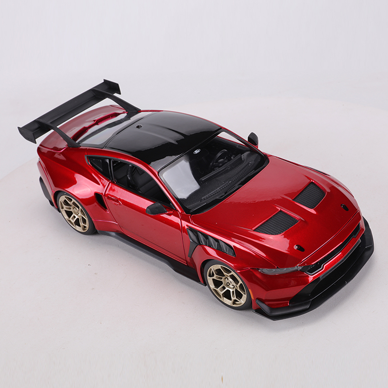 マイスト 1/18 2025 フォード マスタング GTD  - Model Kit Mustang のレビューと価格