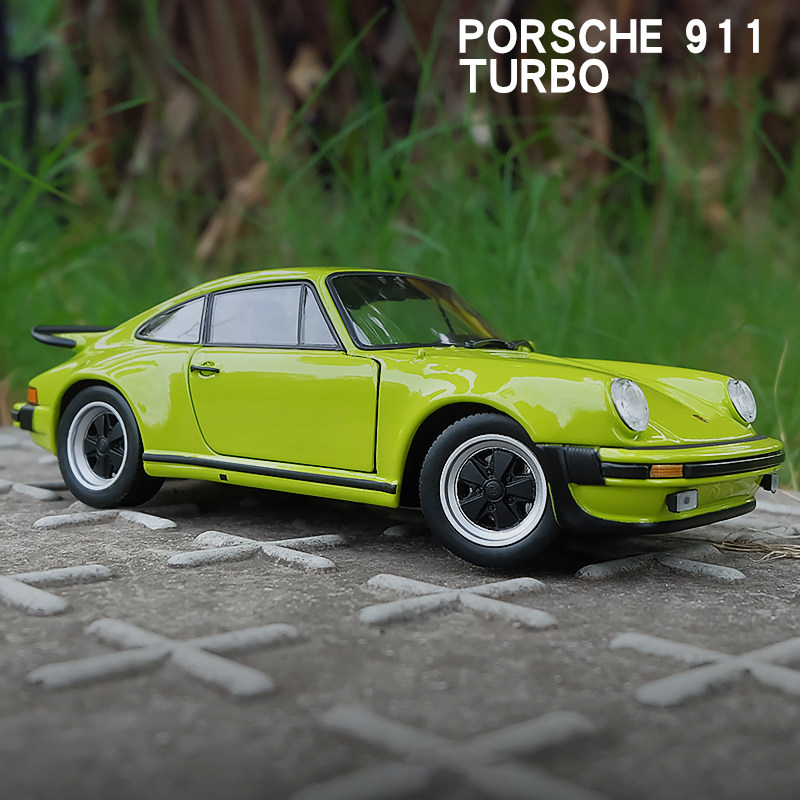ウェリーポルシェ911ターボ3.0スケール子供用おもちゃ、合 - Model Kit Mustang のレビューと価格